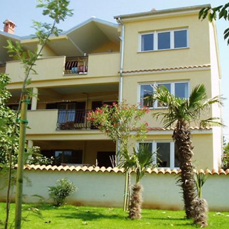 רוביני Apartments Nina מראה חיצוני תמונה