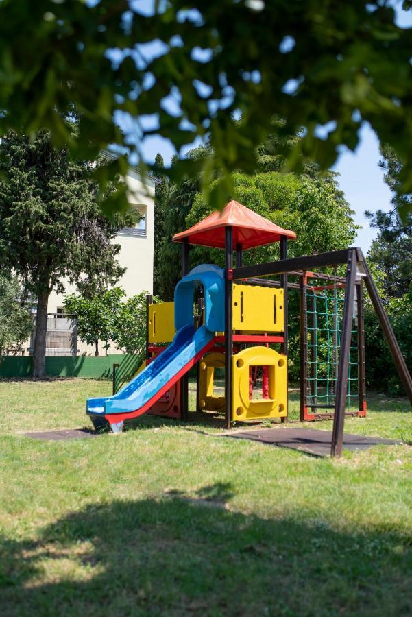 רוביני Apartments Nina מראה חיצוני תמונה