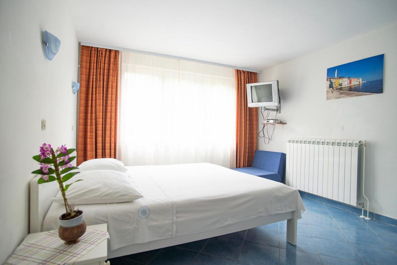 רוביני Apartments Nina מראה חיצוני תמונה
